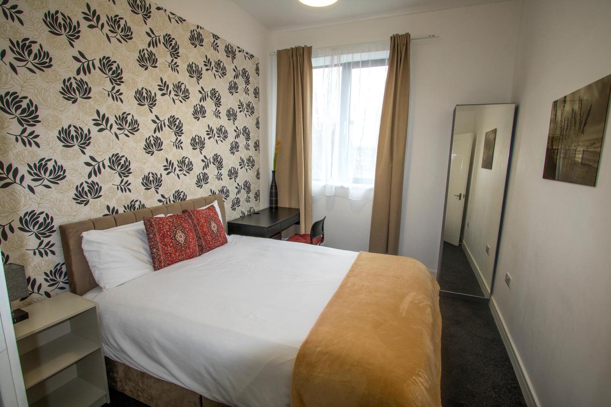 Ideal For Groups - Modern 2 Bedroom Apartment - Free Parking, Transit Links, Close To Stadiums Manchester Exterior foto